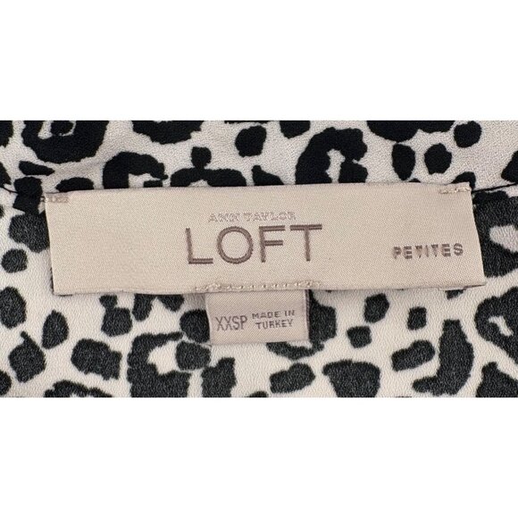 Ann Taylor LOFT Womens Petite Blouse Size XS Leopard Print Long Sleeve - Picture 2 of 4